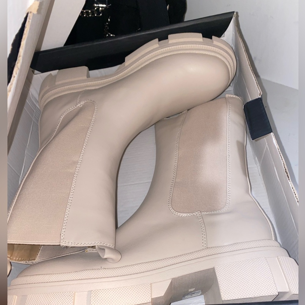 Cream Chelsea boots size 10